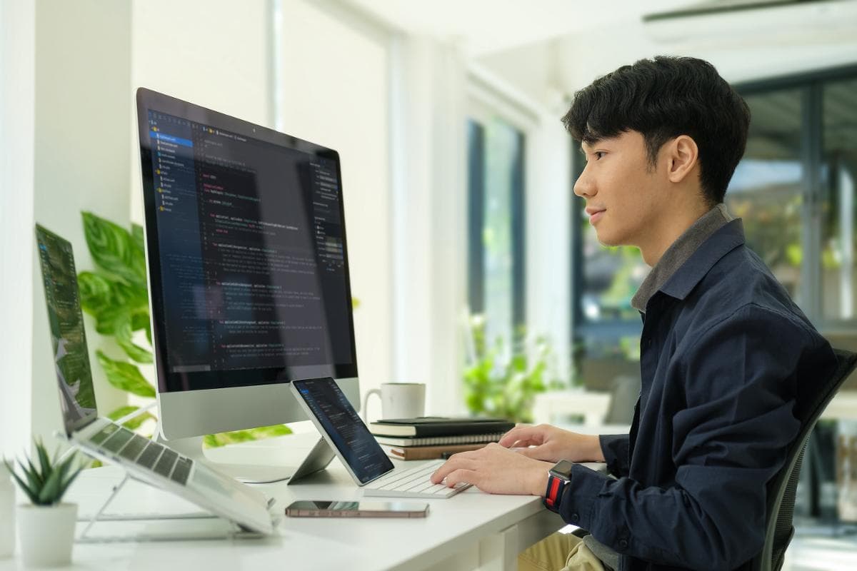 Unlocking Leadership Potential: Why Cybersecurity Professionals Need Formal Training
